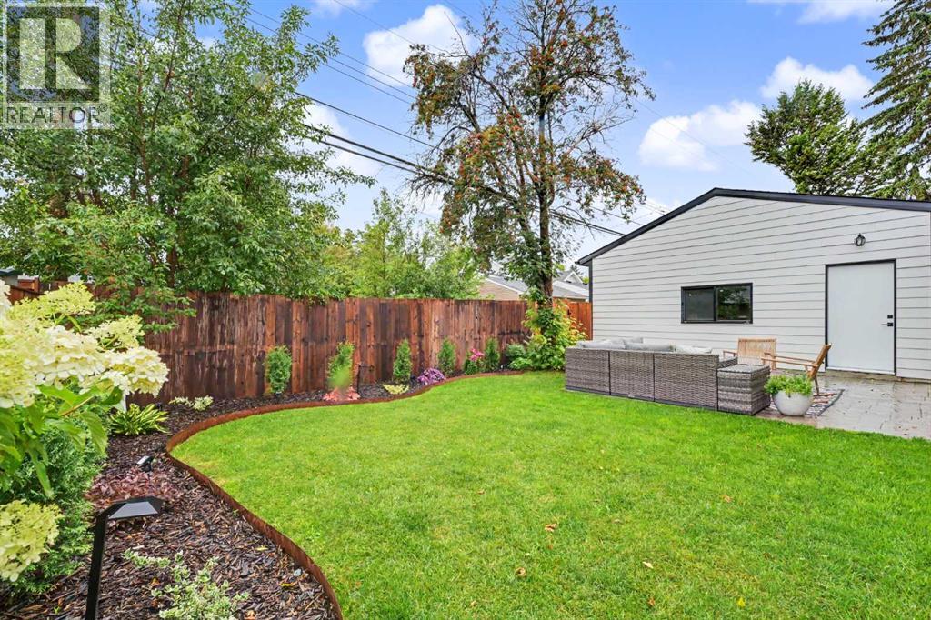 2615 Lougheed Drive Sw, Calgary, Alberta  T3E 5T7 - Photo 39 - A2336906
