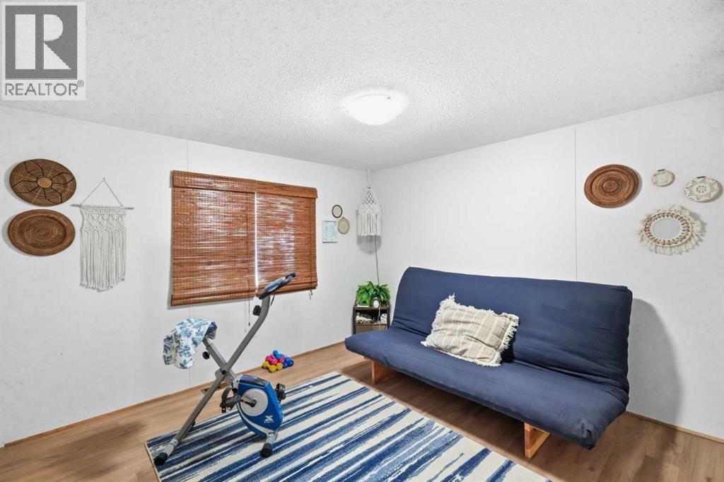 359 Burroughs Circle Ne, Calgary, Alberta  T1Y 6K8 - Photo 19 - A2338887
