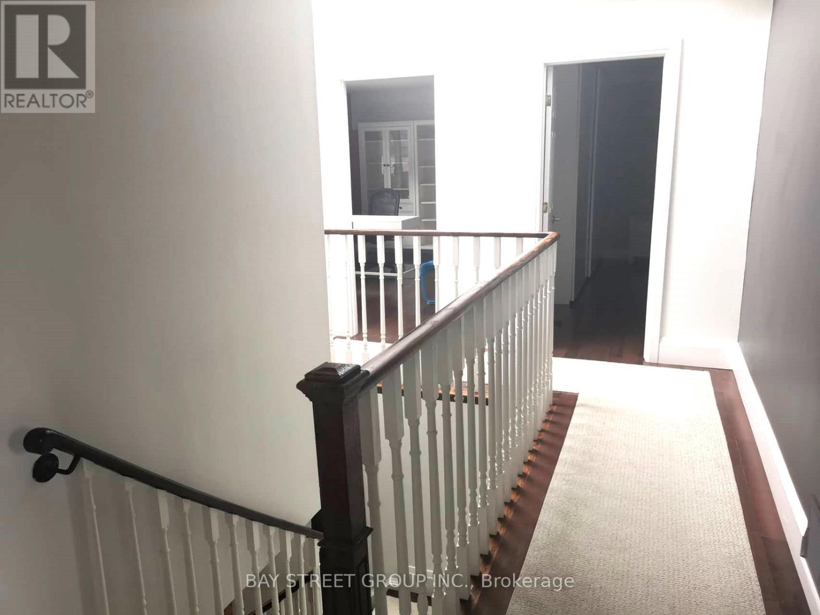 24 Avondale Crescent, Markham, Ontario L3P 2K1 - Photo 11 - N13704880