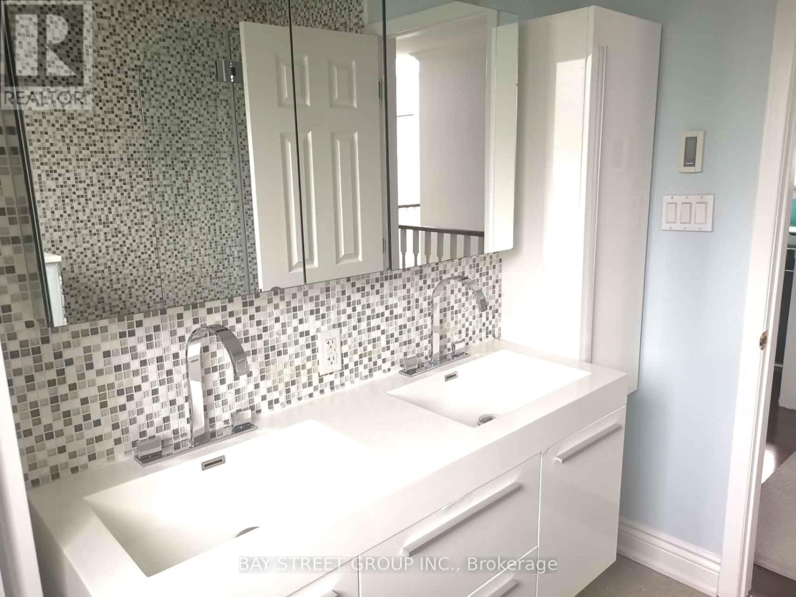 24 Avondale Crescent, Markham, Ontario L3P 2K1 - Photo 29 - N13704880