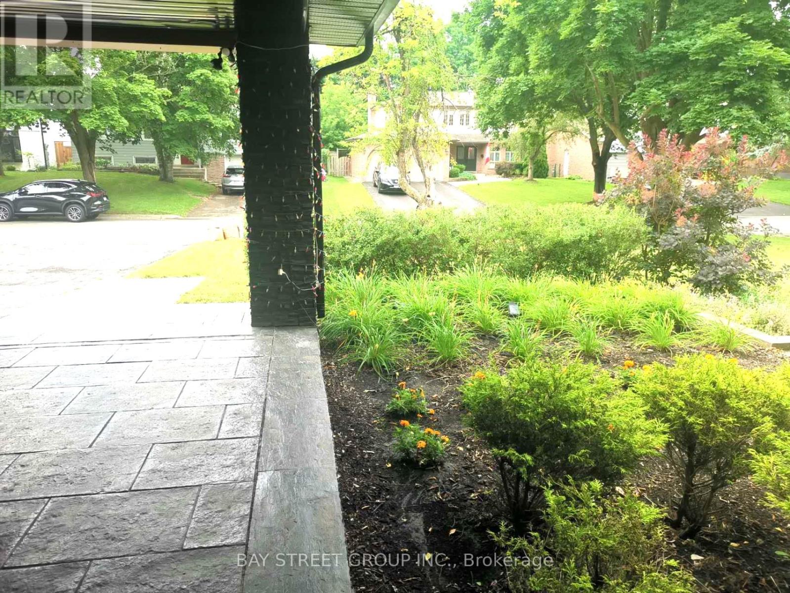 24 Avondale Crescent, Markham, Ontario L3P 2K1 - Photo 3 - N13704880
