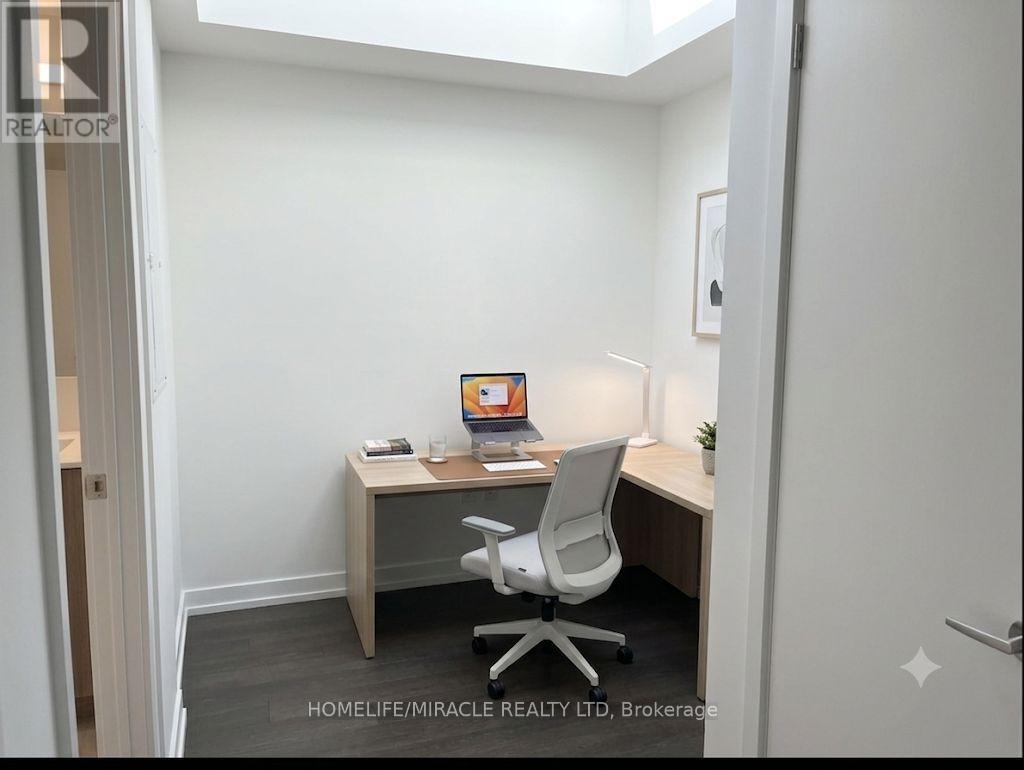 1407 - 4010 Eglinton Avenue, Toronto, Ontario M9A 0G5 - Photo 7 - W13704870