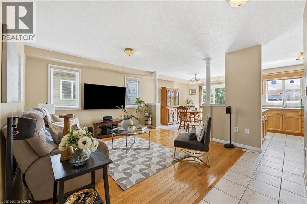 644 Langlaw Drive, Cambridge, Ontario  N1P 1H4 - Photo 8 - 40857526