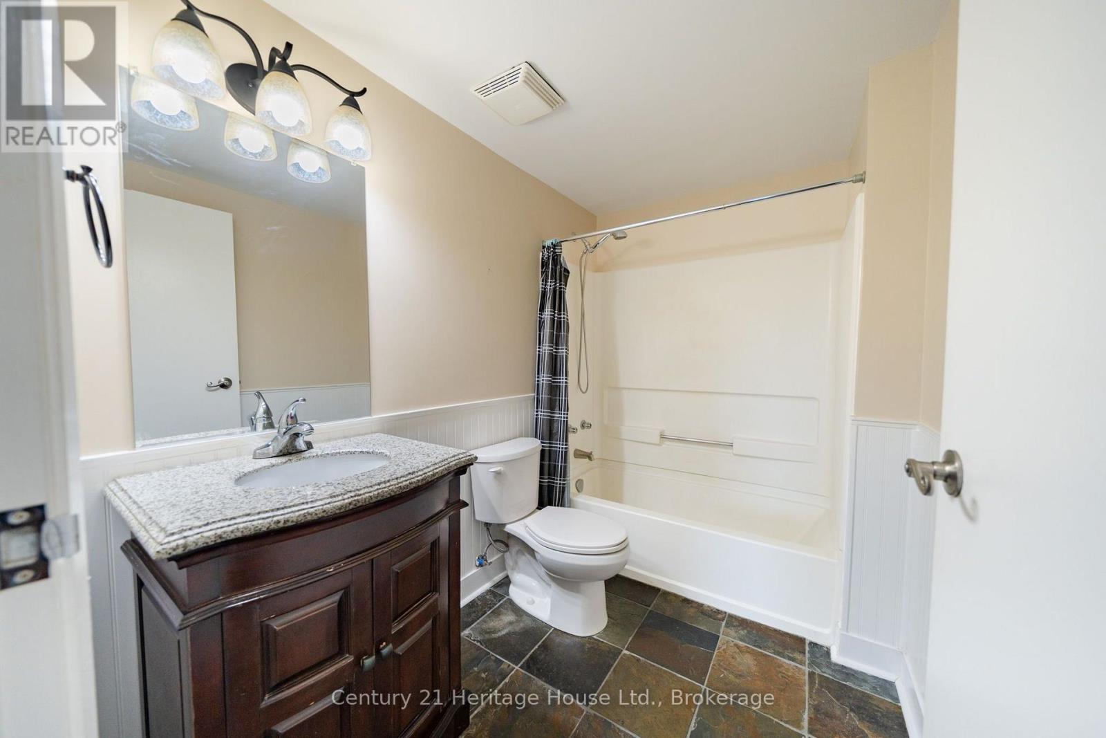 318 - 15 Hofstetter Avenue, Kitchener, Ontario  N2A 3Z7 - Photo 25 - X13700706