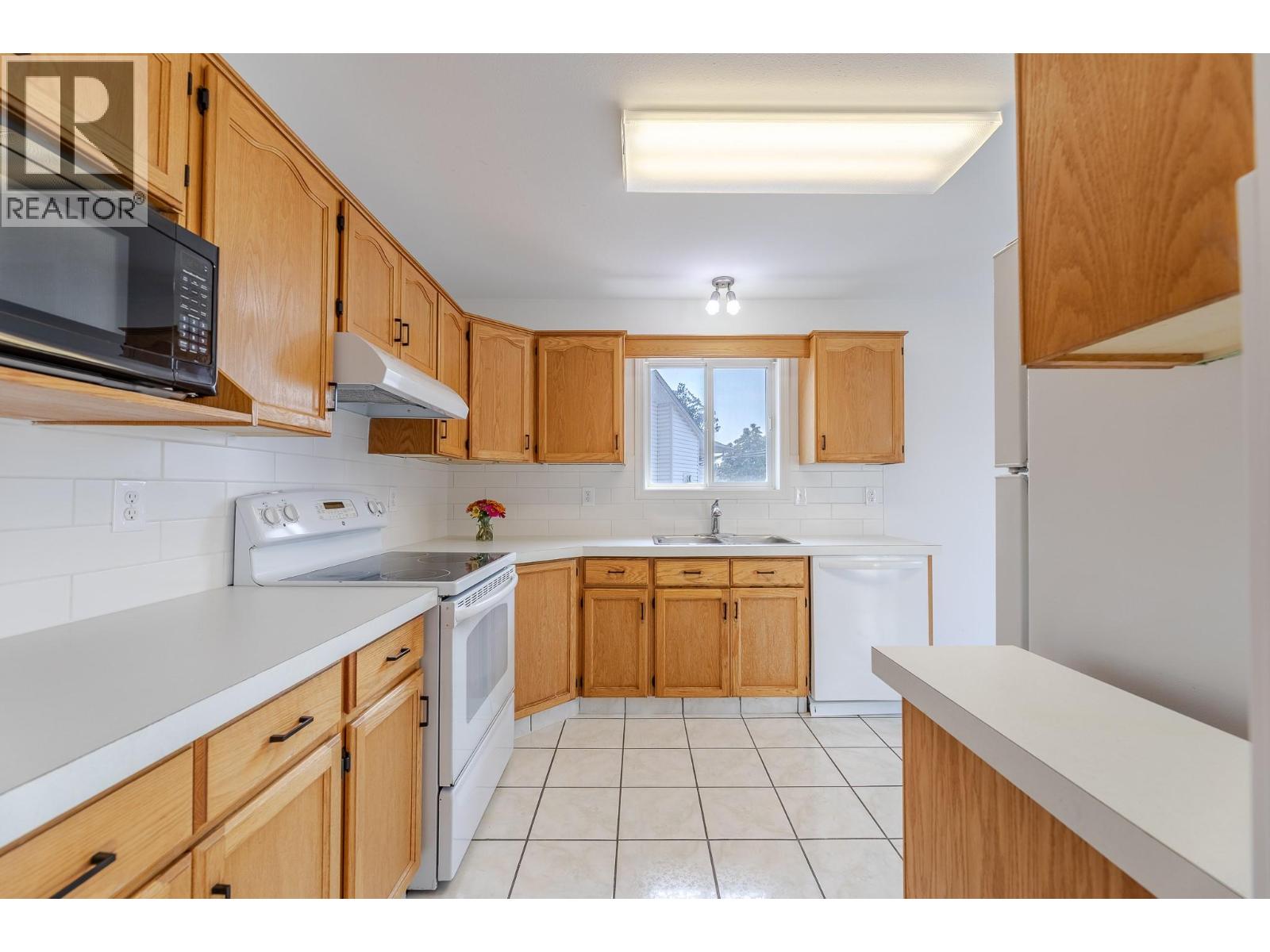 688 Latimer Street Unit# 102, Penticton, British Columbia  V2A 5R6 - Photo 11 - 10397070