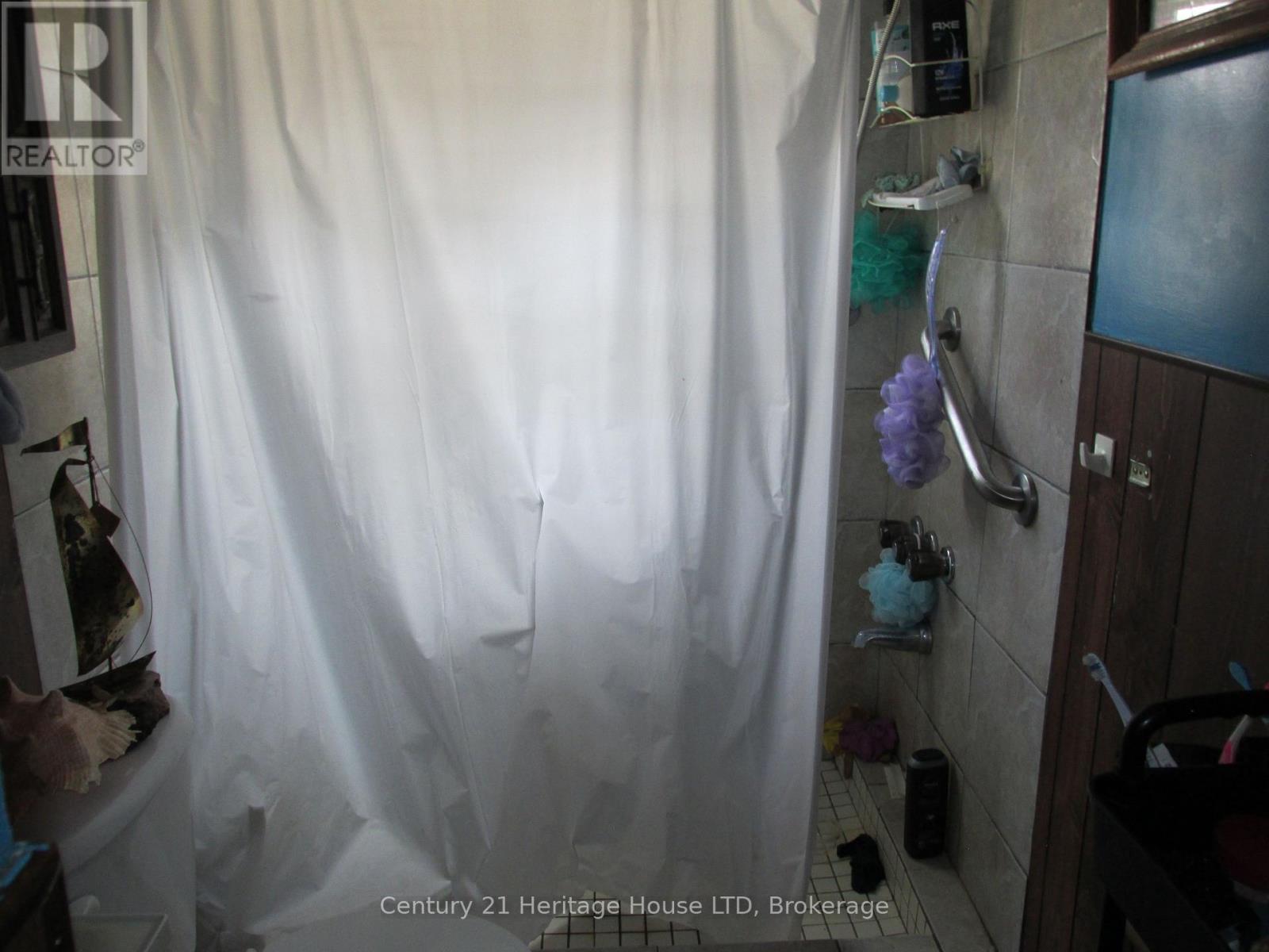 3 Melba Road, St. Catharines, Ontario  L2M 4P5 - Photo 8 - X13704918