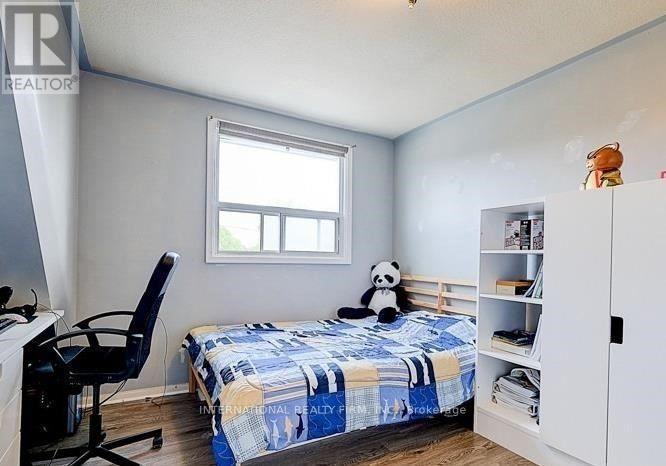 8 Farrell Avenue, Toronto, Ontario  M2R 1C8 - Photo 10 - C13704908