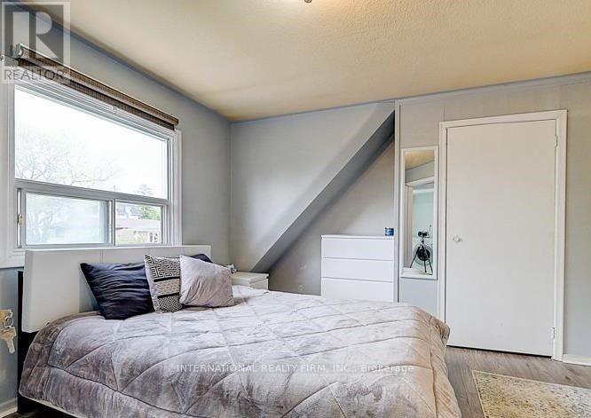 8 Farrell Avenue, Toronto, Ontario  M2R 1C8 - Photo 12 - C13704908