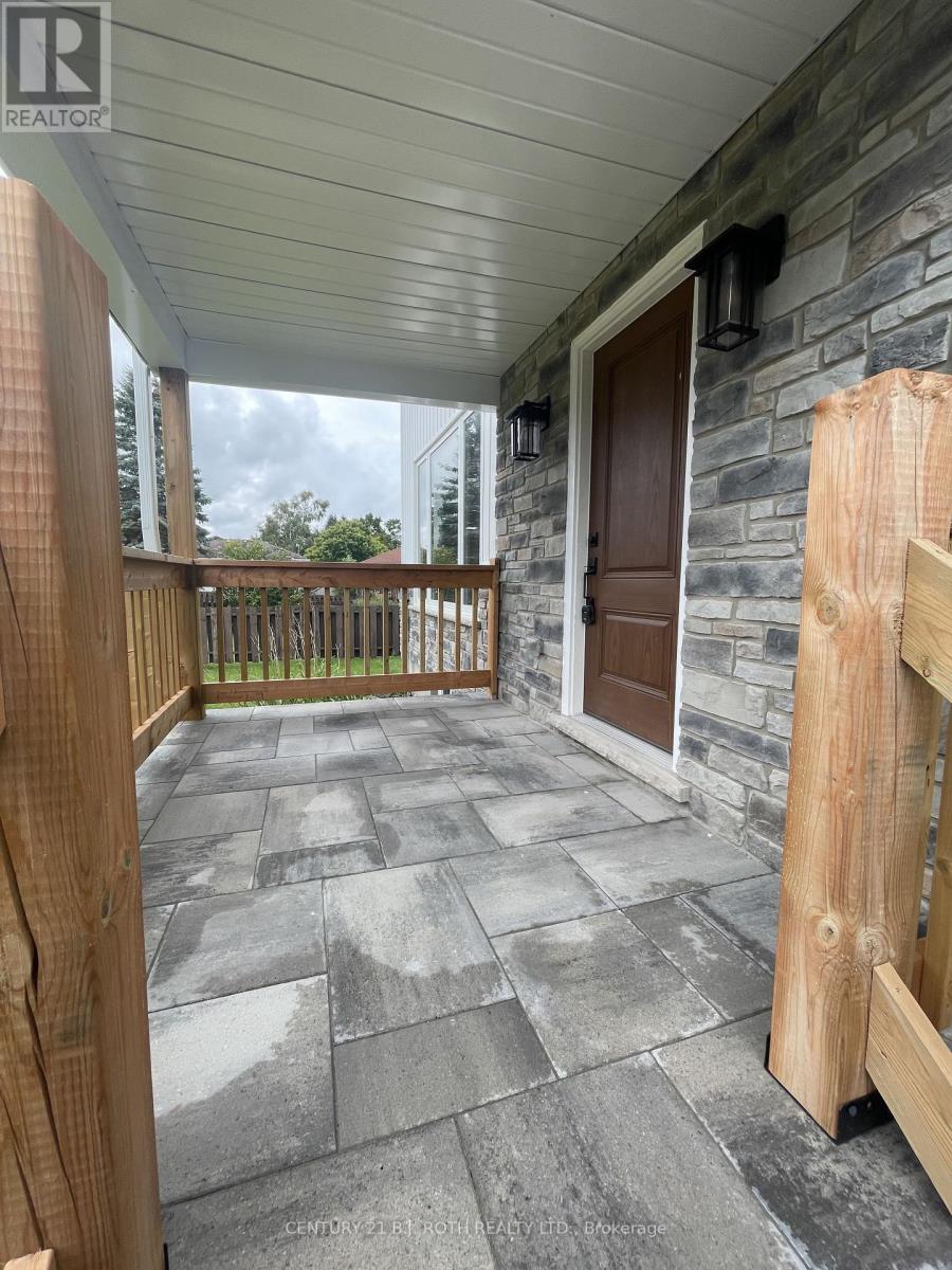 9 Bertram Drive, Springwater, Ontario  L0L 1P0 - Photo 4 - S13704890