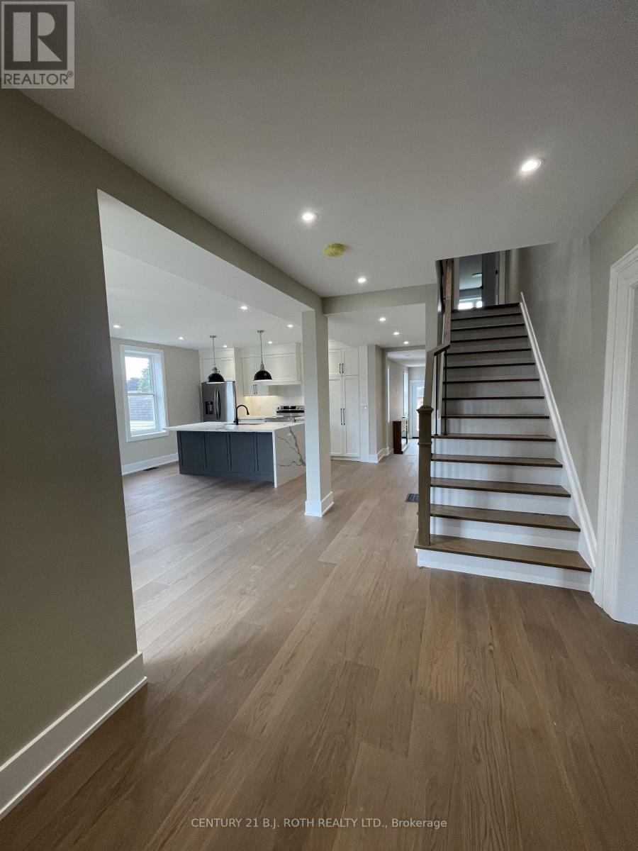 9 Bertram Drive, Springwater, Ontario  L0L 1P0 - Photo 5 - S13704890