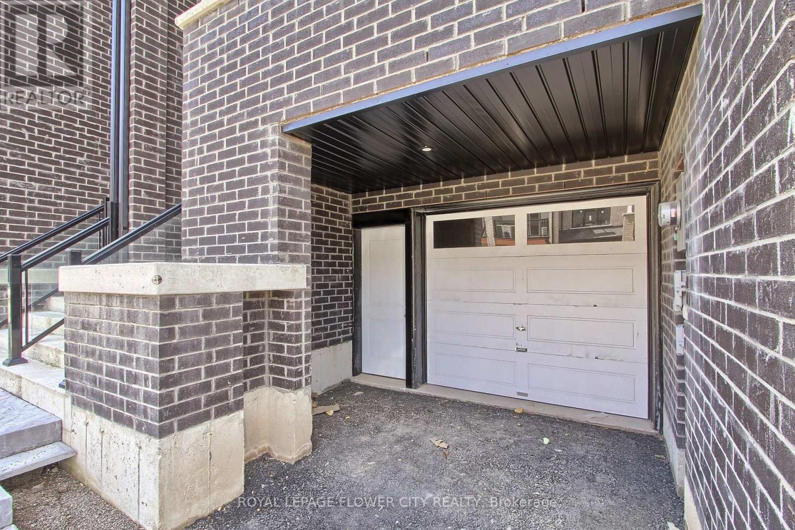 33 Sidney Rose Common, St. Catharines, Ontario  L2T 0B3 - Photo 3 - X13704888