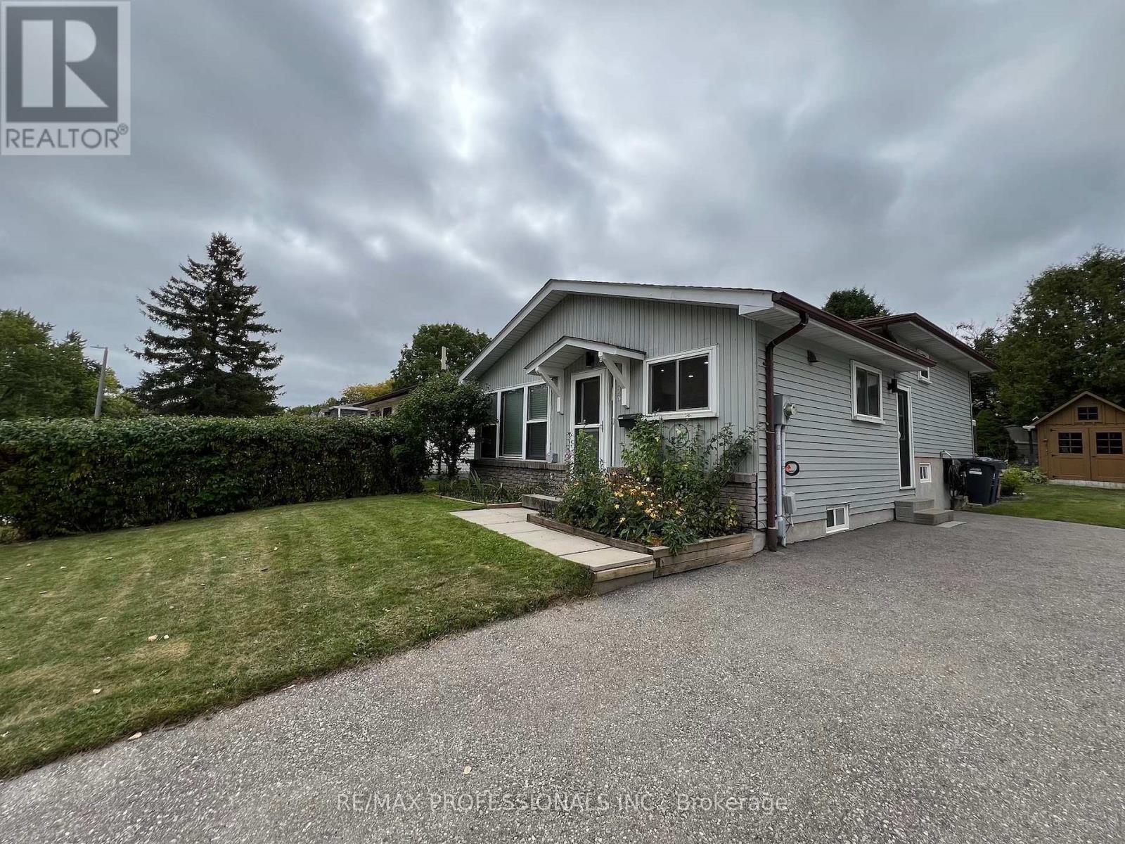 373 West Acres Drive, Guelph, Ontario  N1H 7B3 - Photo 3 - X13704910