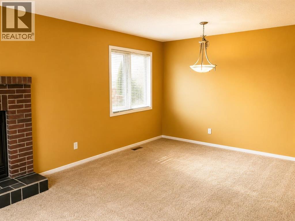 5 Hillside Crescent, Swan Hills, Alberta  T0G 2C0 - Photo 4 - A2339380