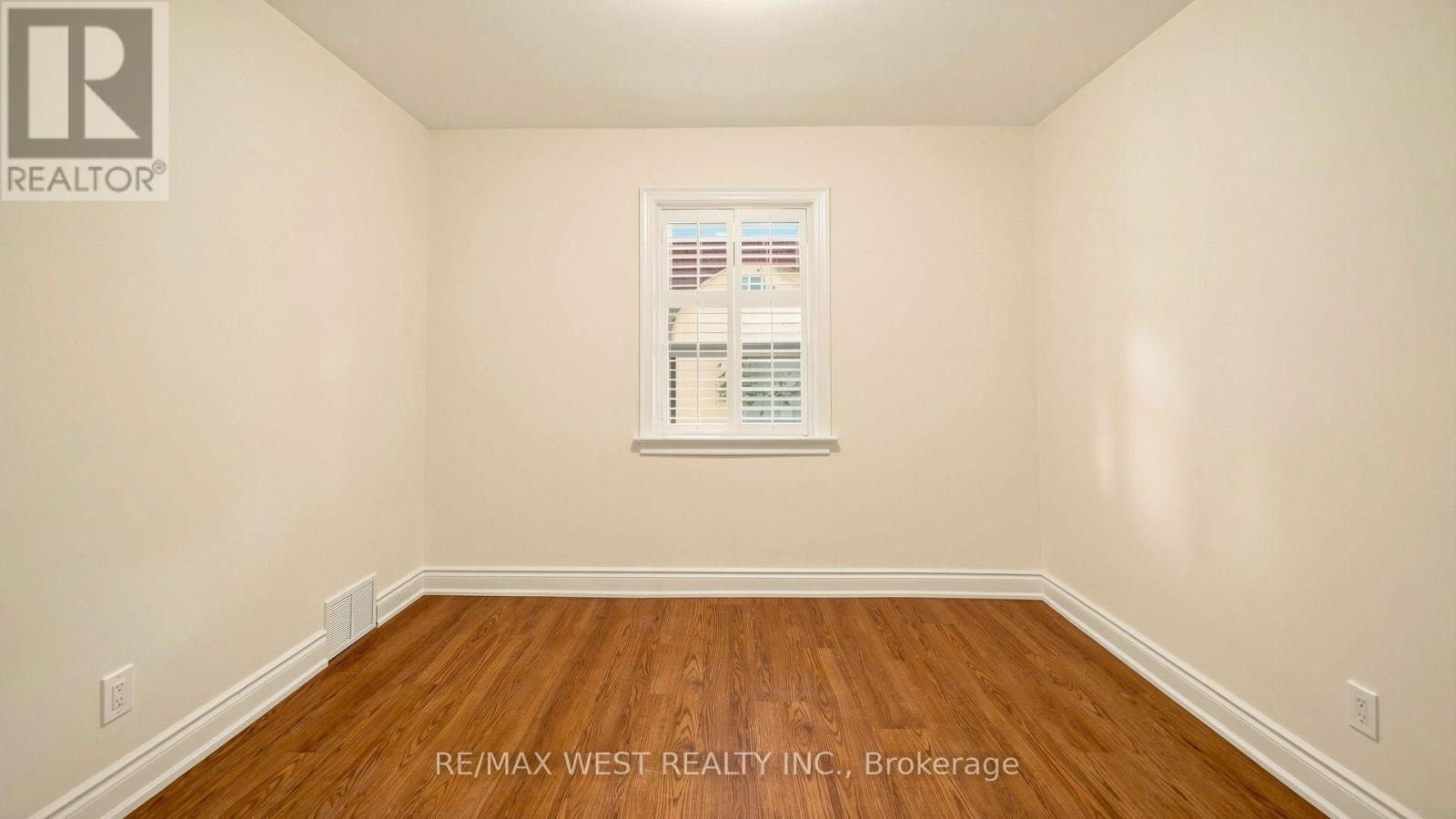 139 Ranee Avenue, Toronto, Ontario  M6A 1N3 - Photo 27 - C13697796