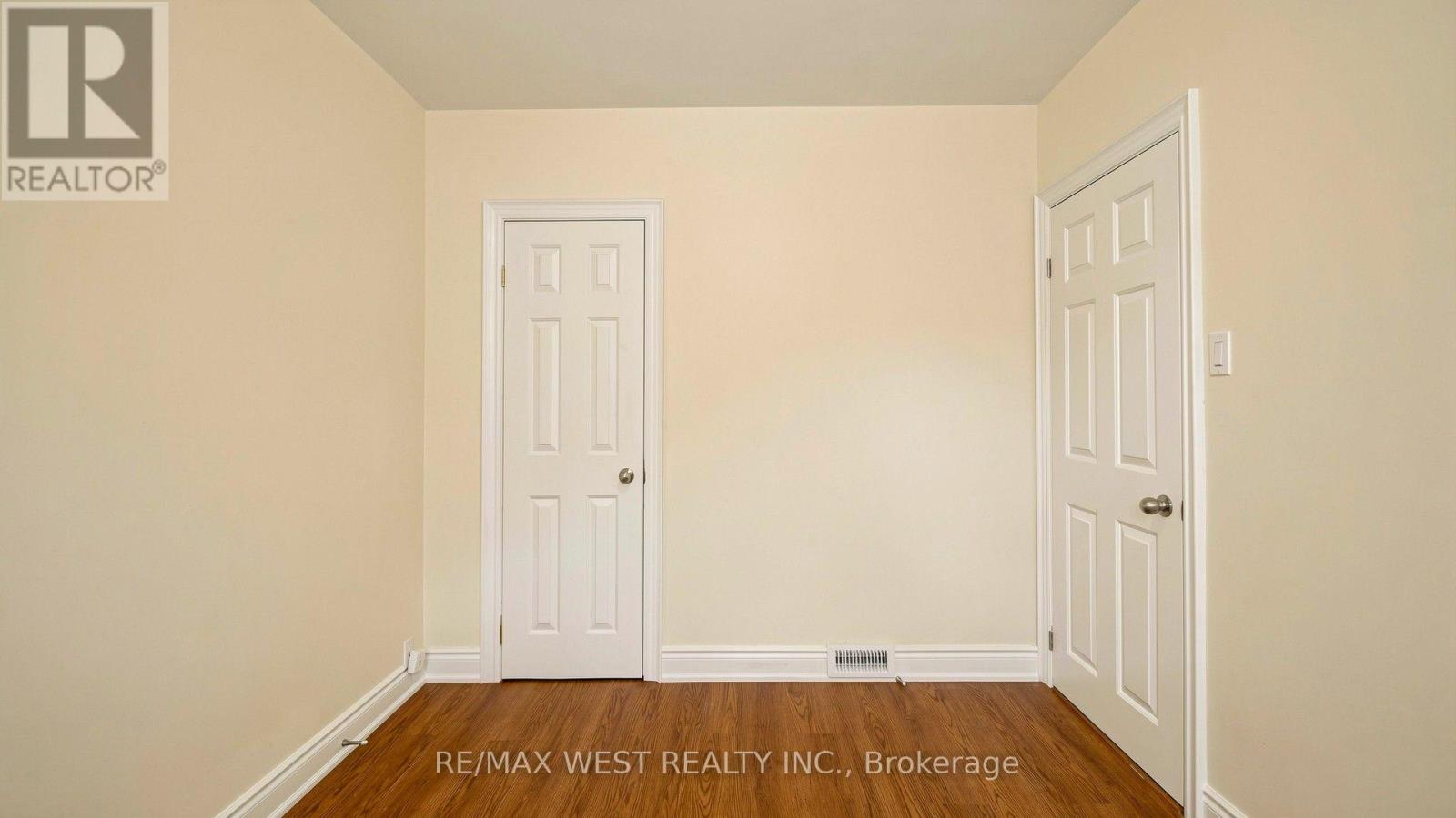 139 Ranee Avenue, Toronto, Ontario  M6A 1N3 - Photo 23 - C13697796