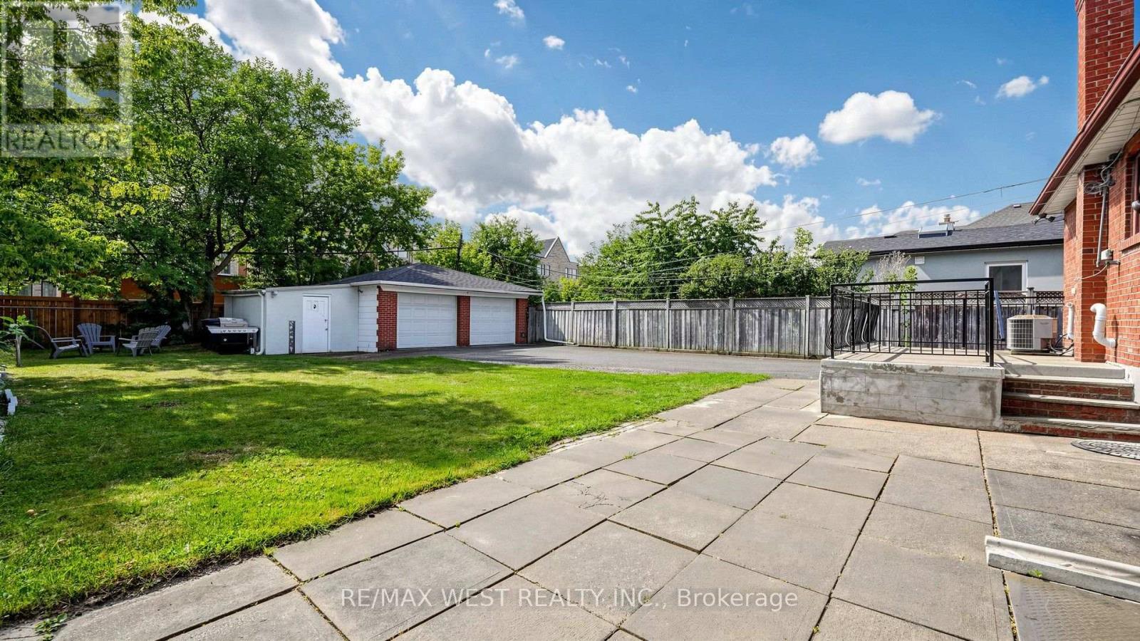 139 Ranee Avenue, Toronto, Ontario  M6A 1N3 - Photo 45 - C13697796