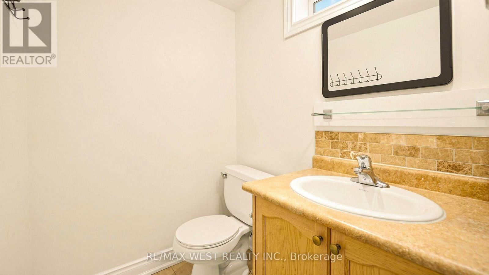 139 Ranee Avenue, Toronto, Ontario  M6A 1N3 - Photo 40 - C13697796
