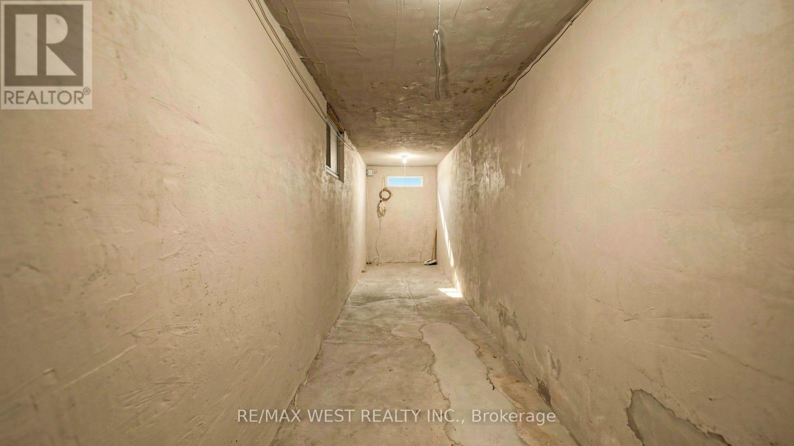 139 Ranee Avenue, Toronto, Ontario  M6A 1N3 - Photo 42 - C13697796