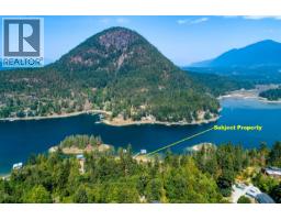 12881 SUNSHINE COAST HIGHWAY, Madeira Park, British Columbia