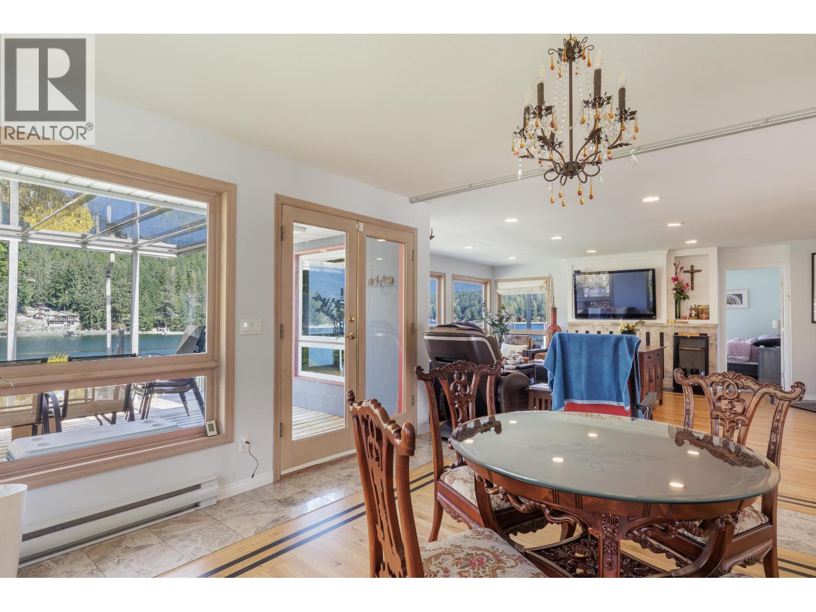 12881 Sunshine Coast Highway, Madeira Park, British Columbia  V0N 2H1 - Photo 15 - R3147690