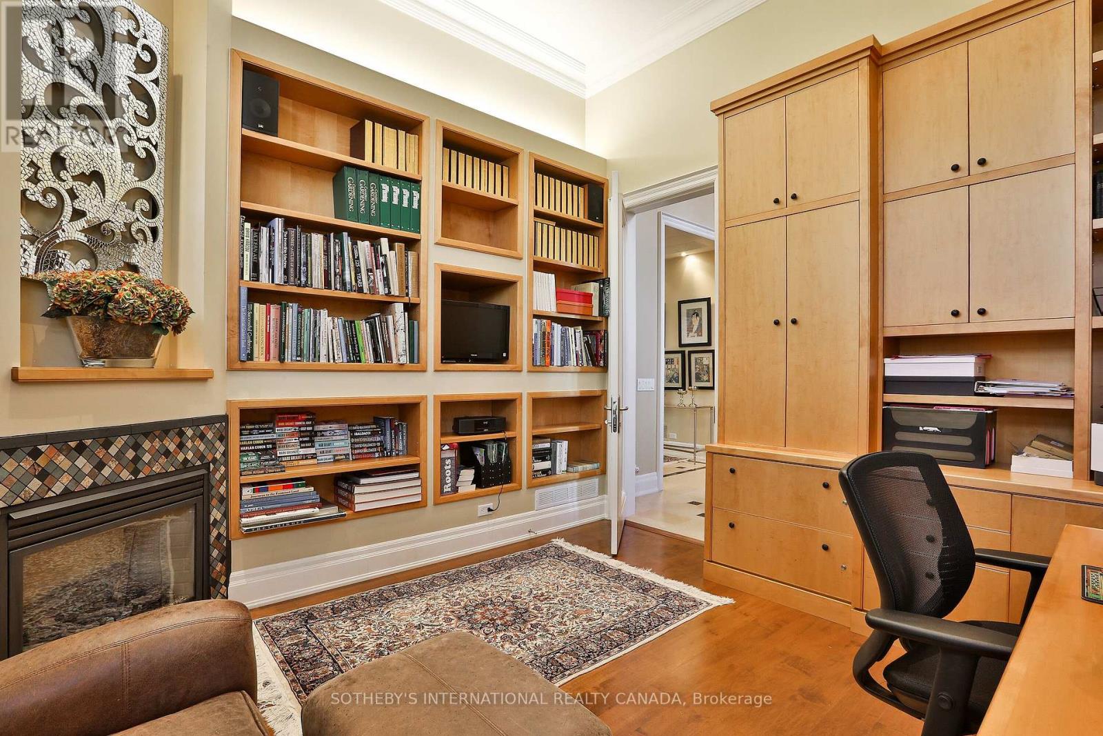 23 Country Lane, Toronto, Ontario  M2L 1E1 - Photo 17 - C13704922