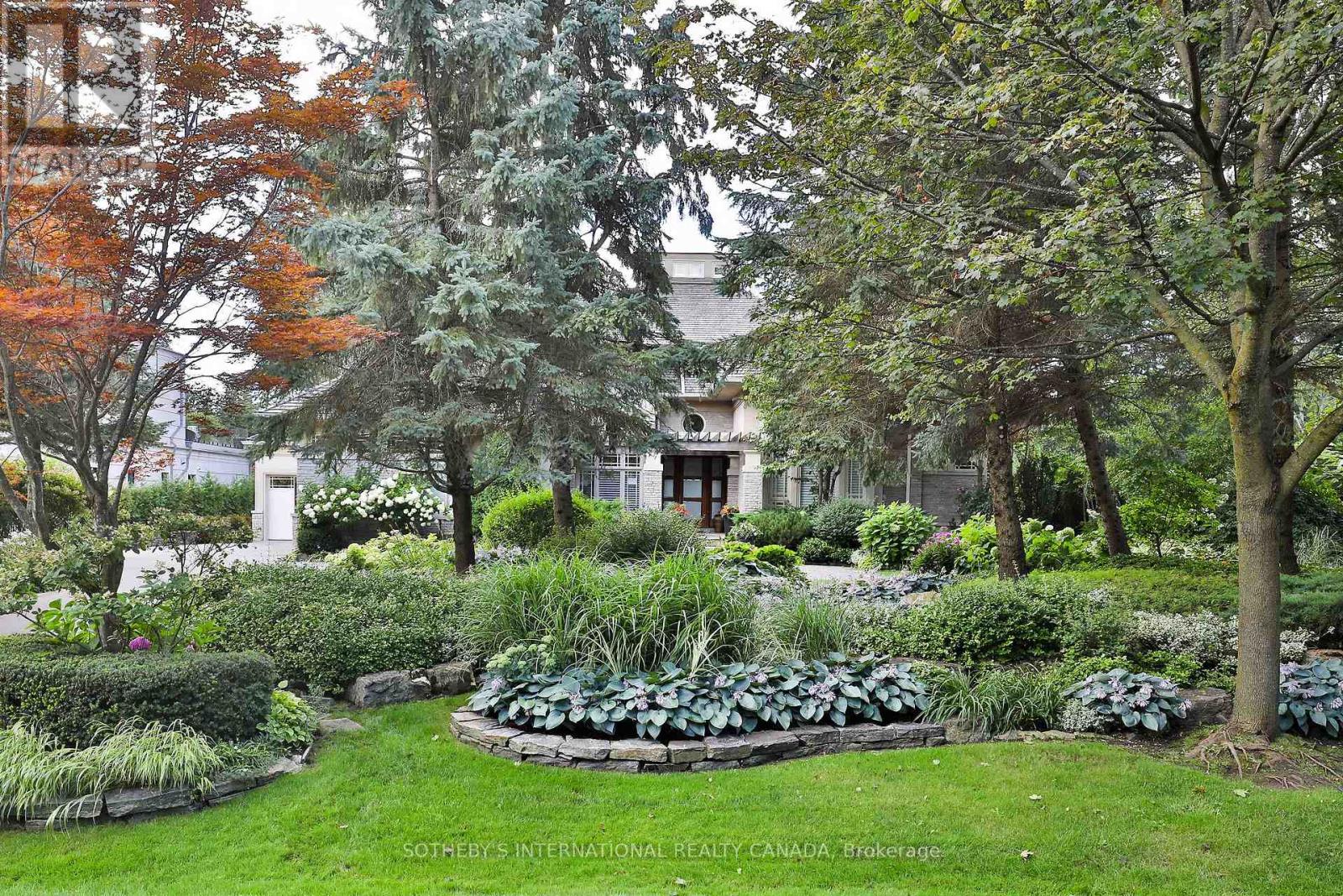 23 Country Lane, Toronto, Ontario  M2L 1E1 - Photo 3 - C13704922