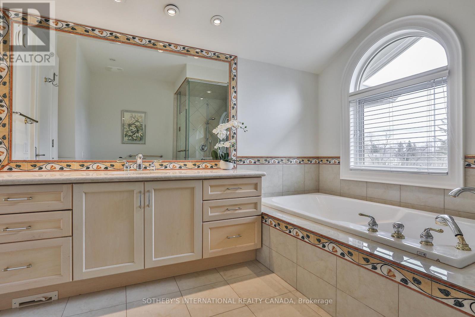 23 Country Lane, Toronto, Ontario  M2L 1E1 - Photo 30 - C13704922