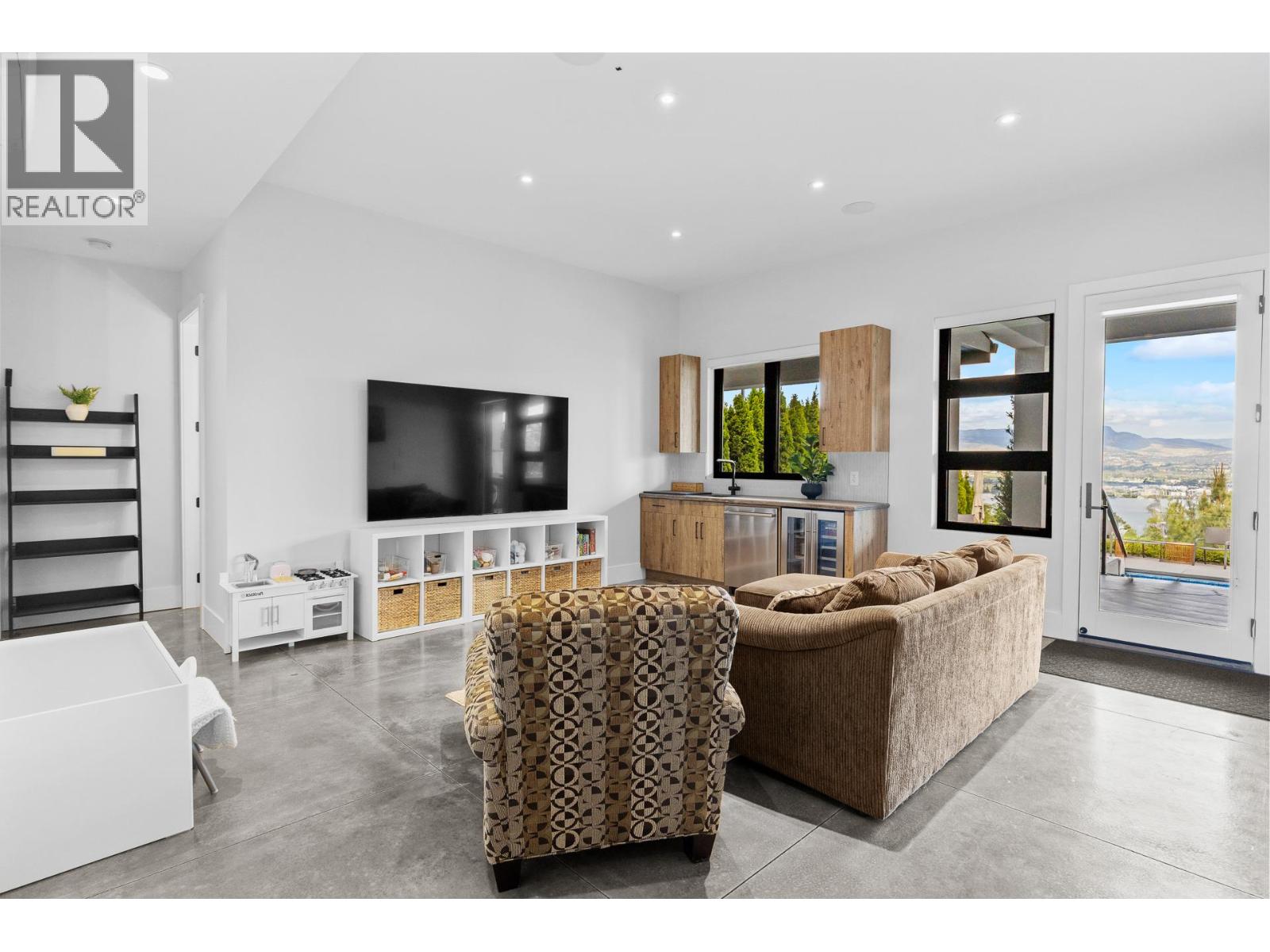 695 Lake Court, West Kelowna, British Columbia  V1Z 0A3 - Photo 61 - 10397731