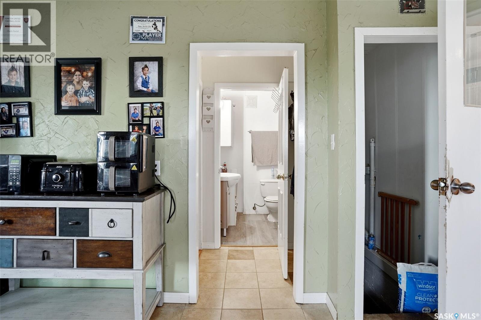 205 First Avenue, Kelliher, Saskatchewan  S0A 1V0 - Photo 11 - SK046408