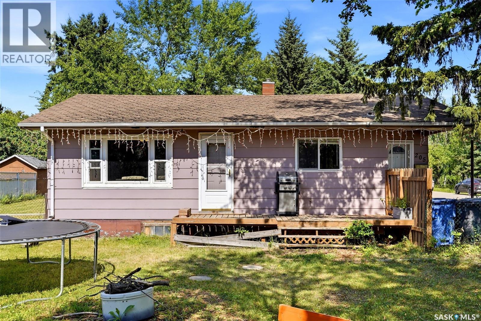 205 First Avenue, Kelliher, Saskatchewan  S0A 1V0 - Photo 2 - SK046408