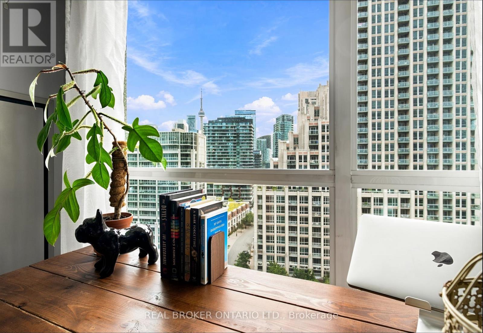 1312 - 215 FORT YORK BOULEVARD, Toronto, Ontario