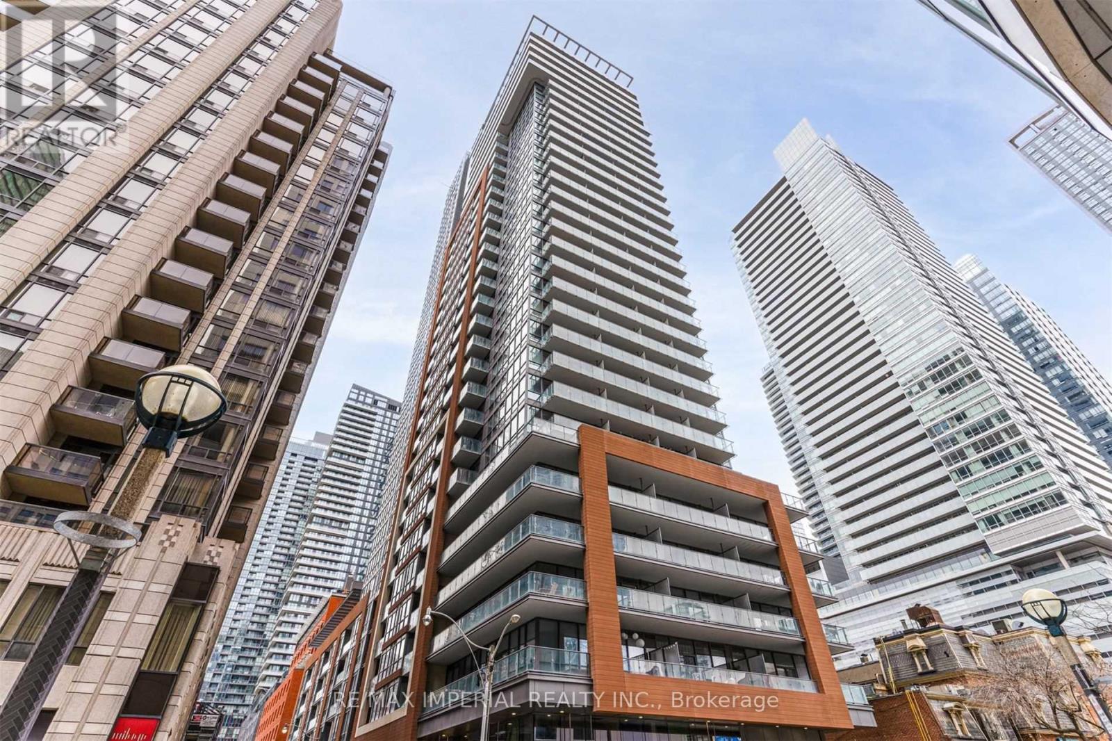 317 - 8 MERCER ST STREET, Toronto, Ontario