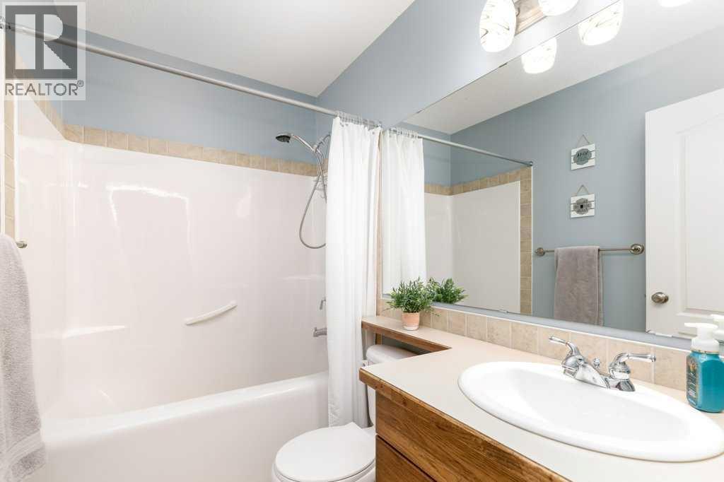 36 Aspen Heights Way, Innisfail, Alberta  T4G 1Y5 - Photo 13 - A2339475