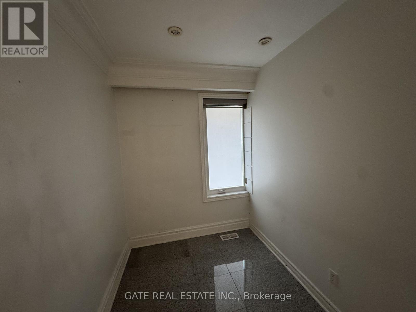 271 Finch Avenue W, Toronto, Ontario  M2R 1M8 - Photo 16 - C13702994