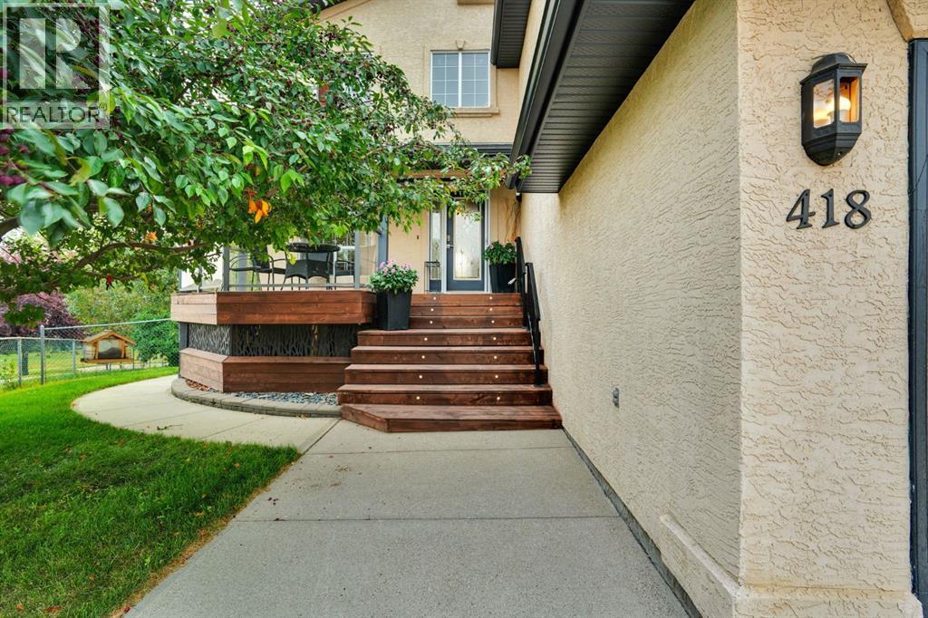 418 Long Beach Landing, Chestermere, Alberta  T1X 1E6 - Photo 2 - A2332146