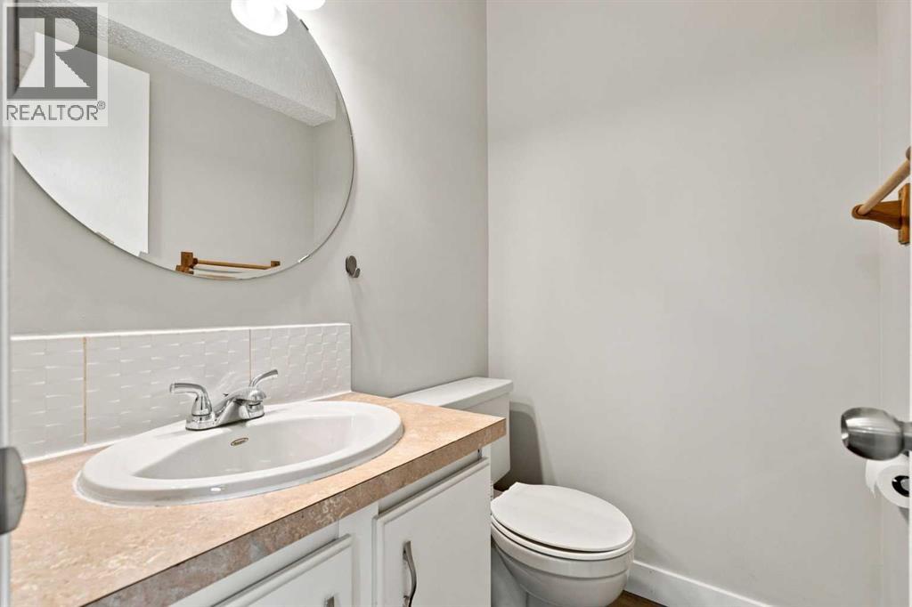 35, 740 Bracewood Drive SW, Calgary, Alberta T2W 3N3 - Photo 24 - A2338390