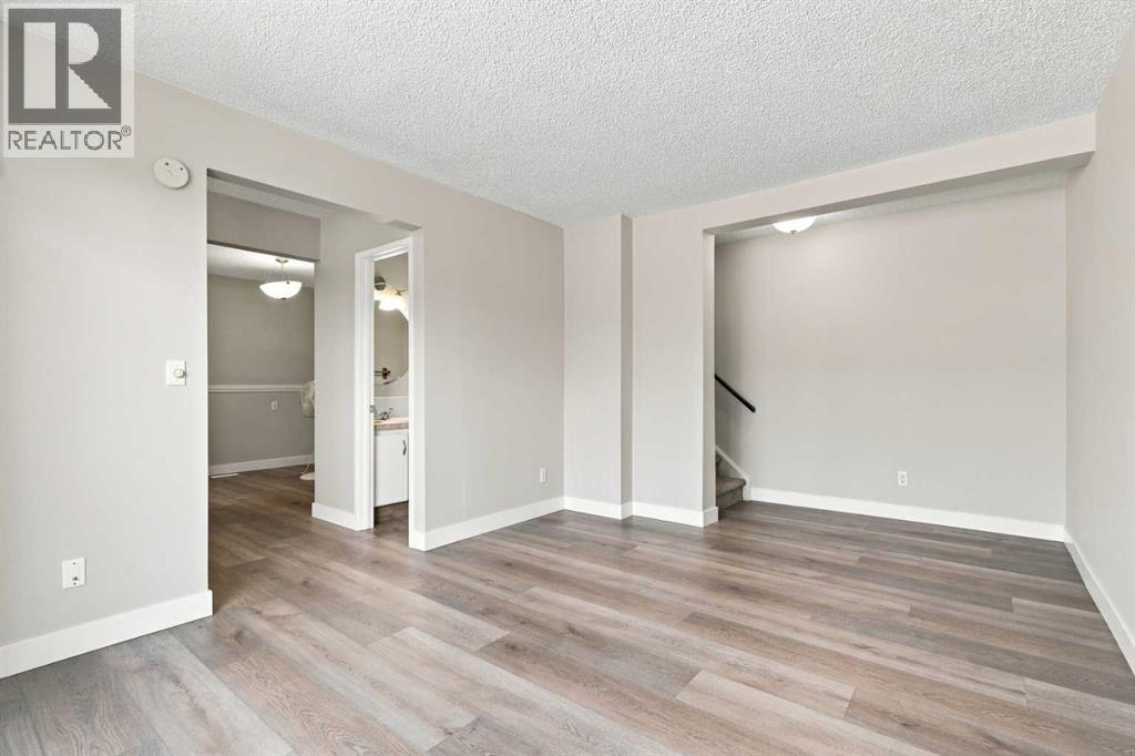 35, 740 Bracewood Drive SW, Calgary, Alberta T2W 3N3 - Photo 9 - A2338390