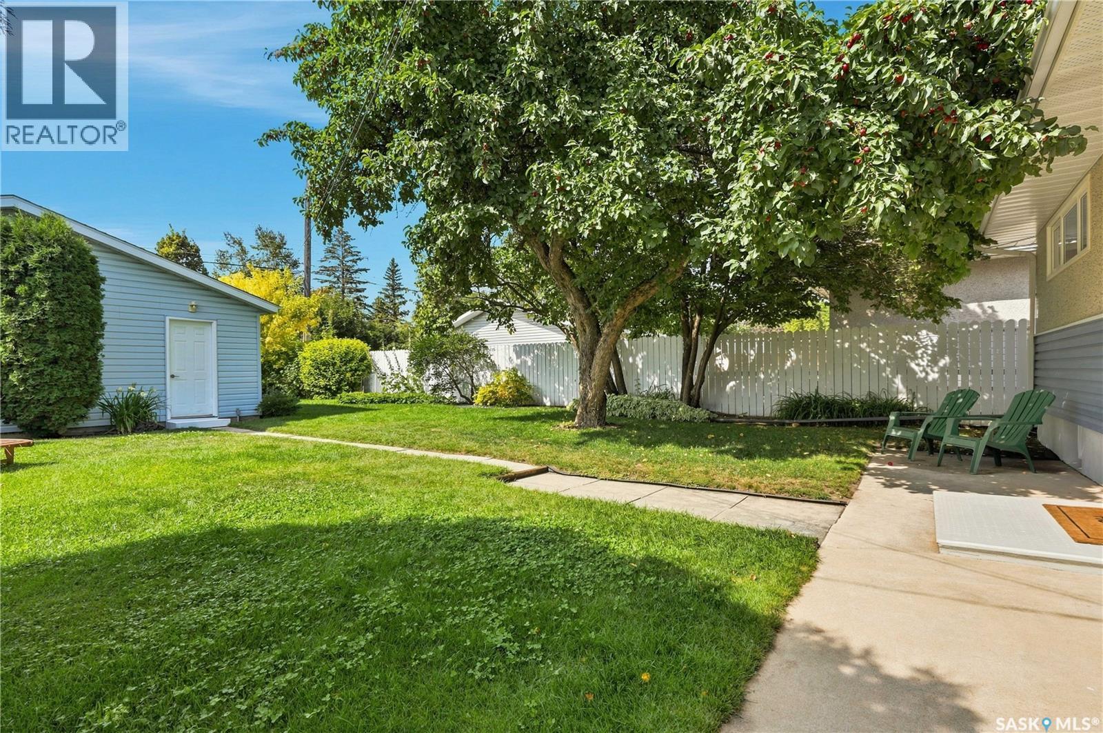 2006 Louise Avenue, Saskatoon, Saskatchewan  S7J 2C2 - Photo 44 - SK046385