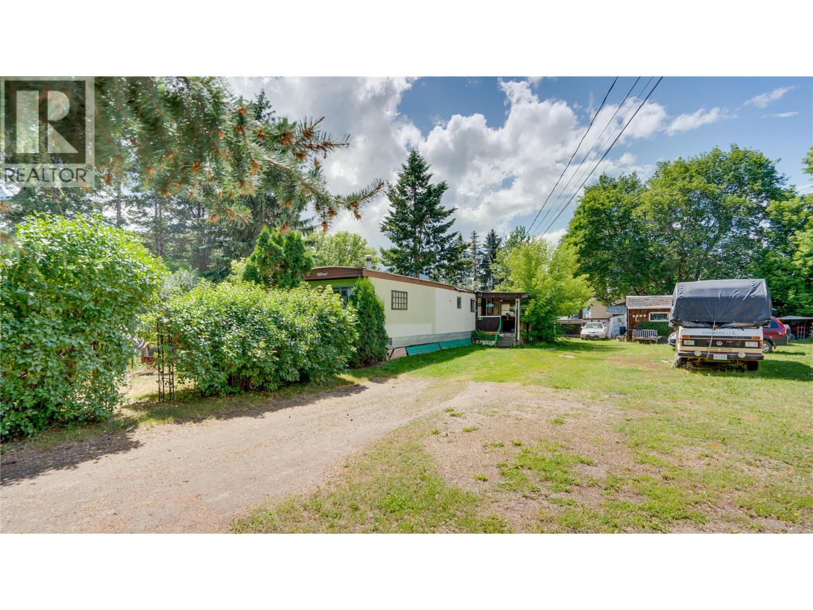 686 Powell Road, Lumby, British Columbia  V0E 2G7 - Photo 37 - 10392209