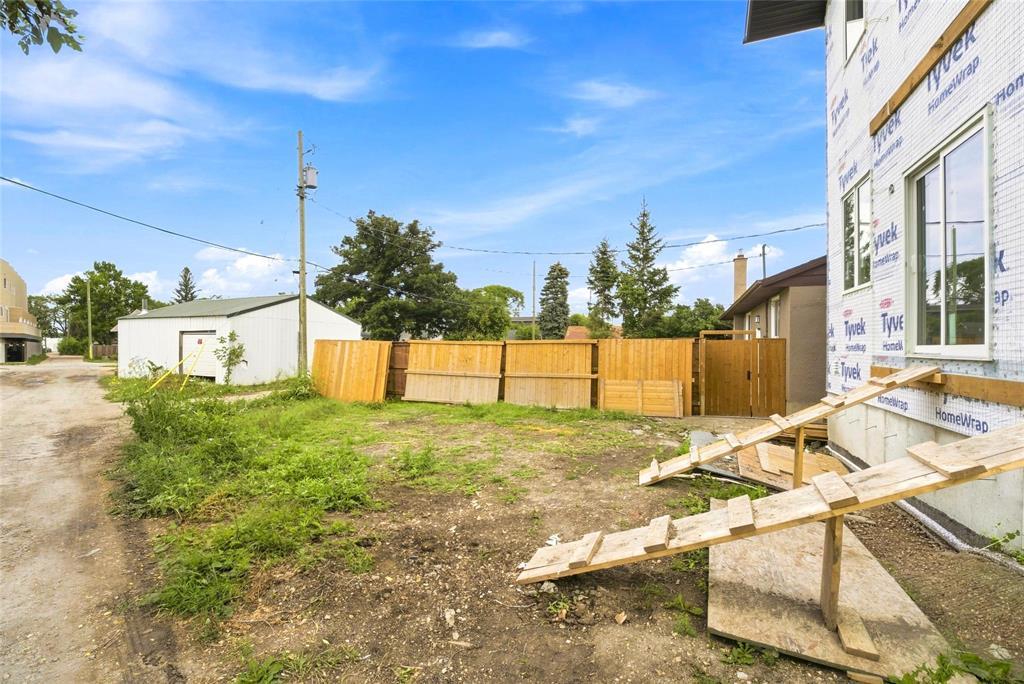 7 Portland Avenue, Winnipeg, Manitoba  R2M 1J3 - Photo 20 - 202620841
