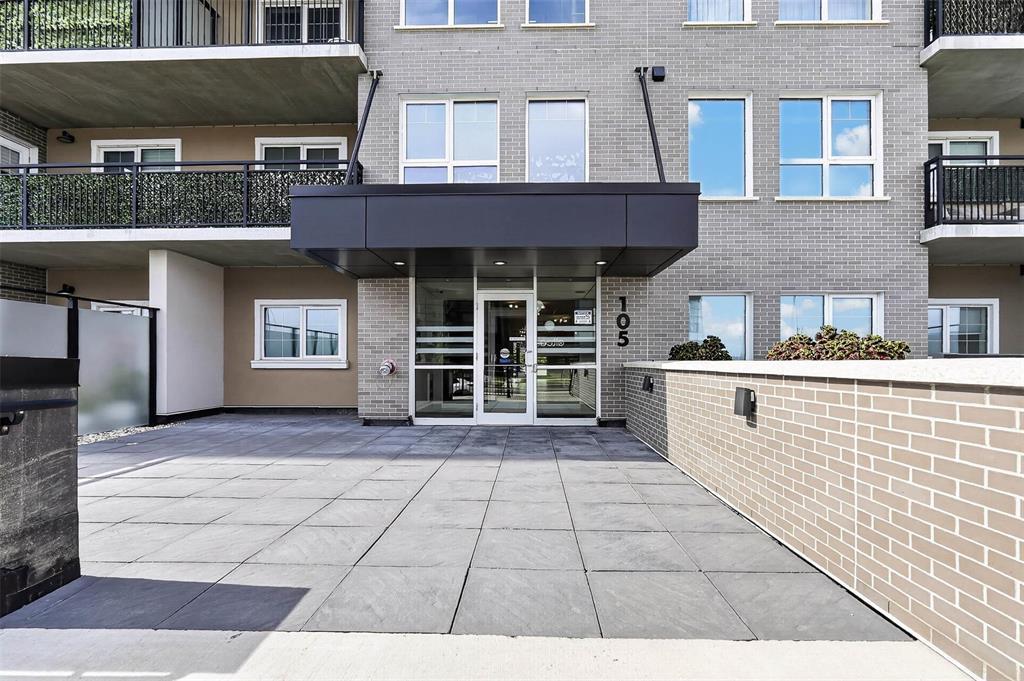 211 105 South Town Road, Winnipeg, Manitoba R2Y 2G1 - Photo 1 - 202620544