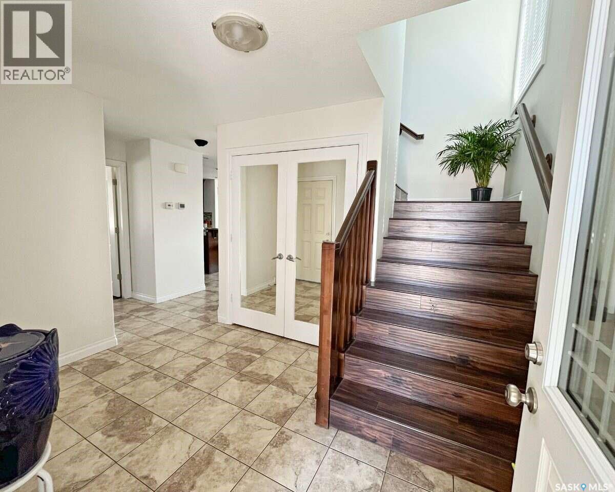 5280 Aerial Crescent, Regina, Saskatchewan  S4W 0C8 - Photo 3 - SK046426
