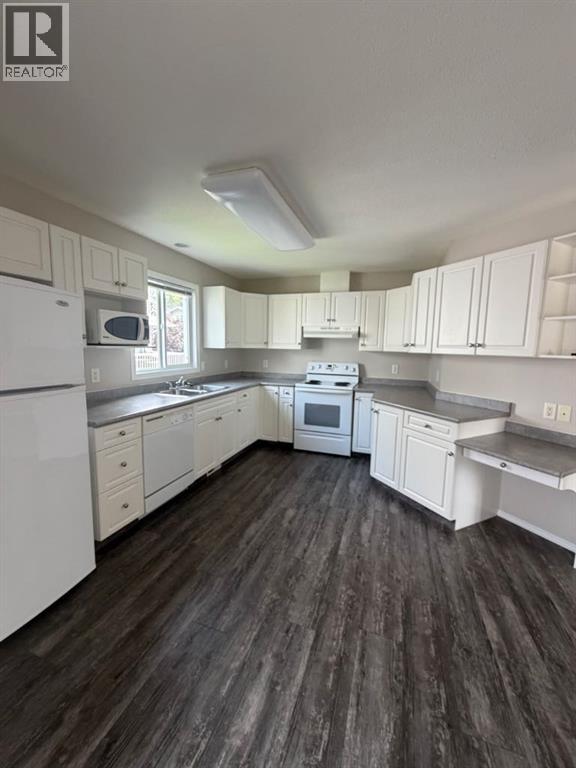 304, 104 Loutit Road, Fort Mcmurray, Alberta  T9K 0A2 - Photo 9 - A2337193