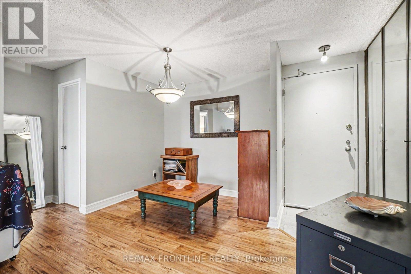 1009 - 1081 Ambleside Drive, Ottawa, Ontario  K2B 8C8 - Photo 8 - X13704970