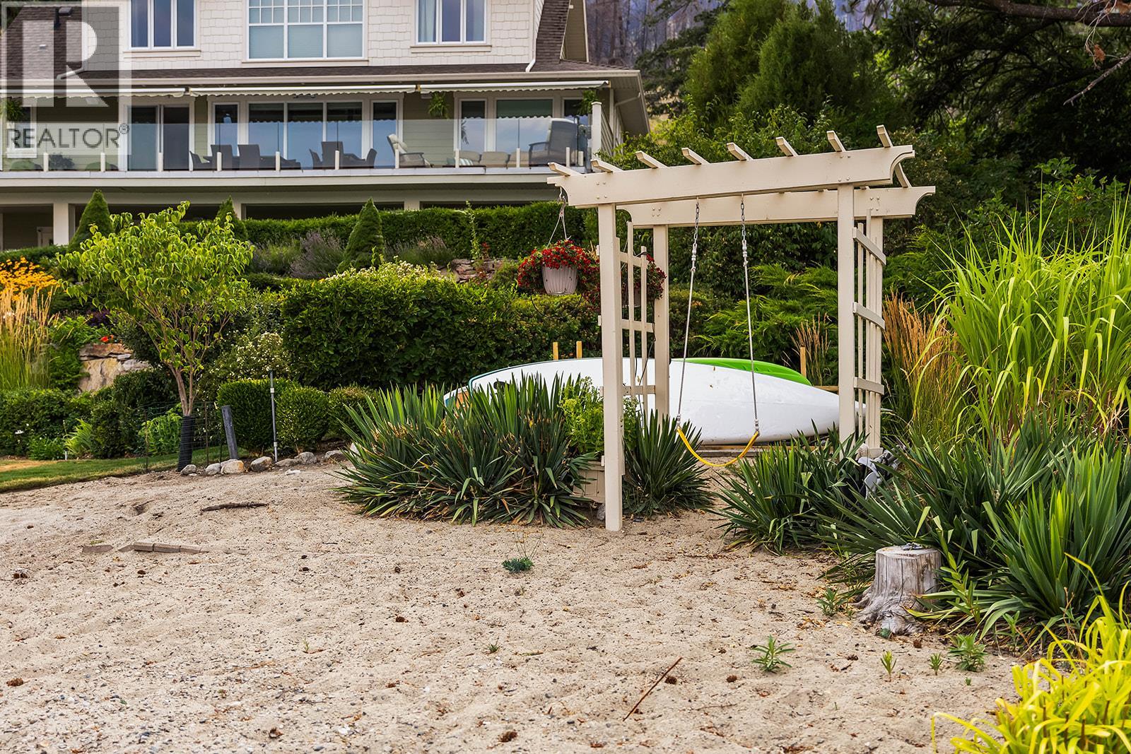 2259 Westside Place, Kelowna, British Columbia  V1Z 3T5 - Photo 63 - 10396224