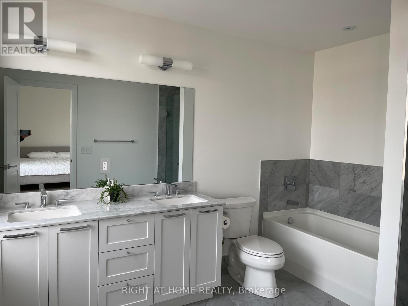 284 Buchanan Drive, Markham, Ontario  L3R 9S3 - Photo 25 - N13704960