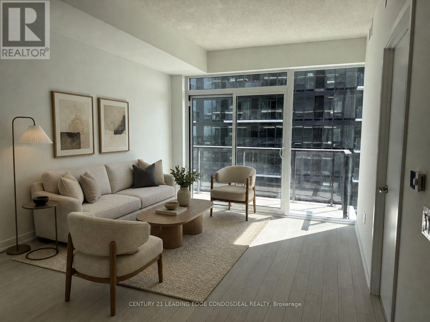1607 - 4010 Eglinton Avenue W, Toronto, Ontario  M9A 0G5 - Photo 2 - W13704956