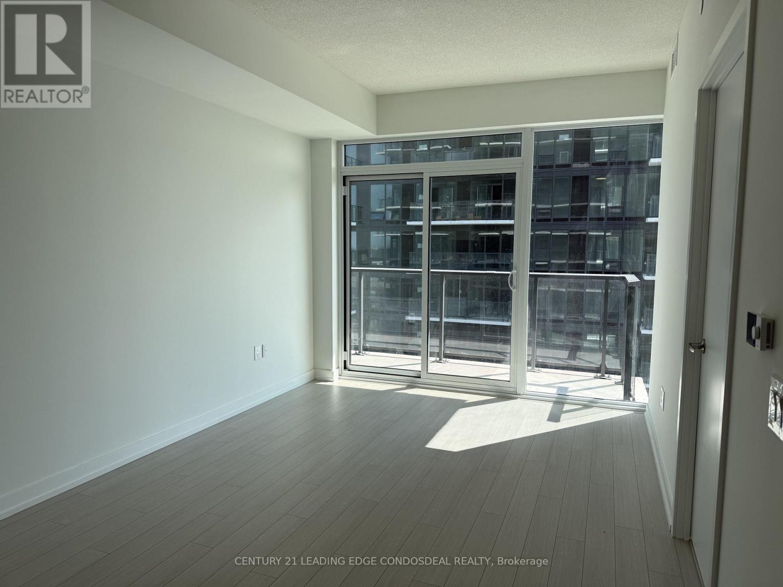 1607 - 4010 Eglinton Avenue W, Toronto, Ontario  M9A 0G5 - Photo 3 - W13704956