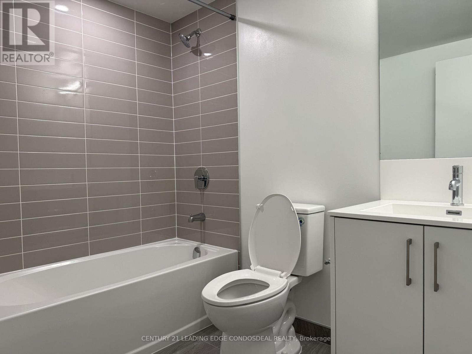 1607 - 4010 Eglinton Avenue W, Toronto, Ontario  M9A 0G5 - Photo 4 - W13704956