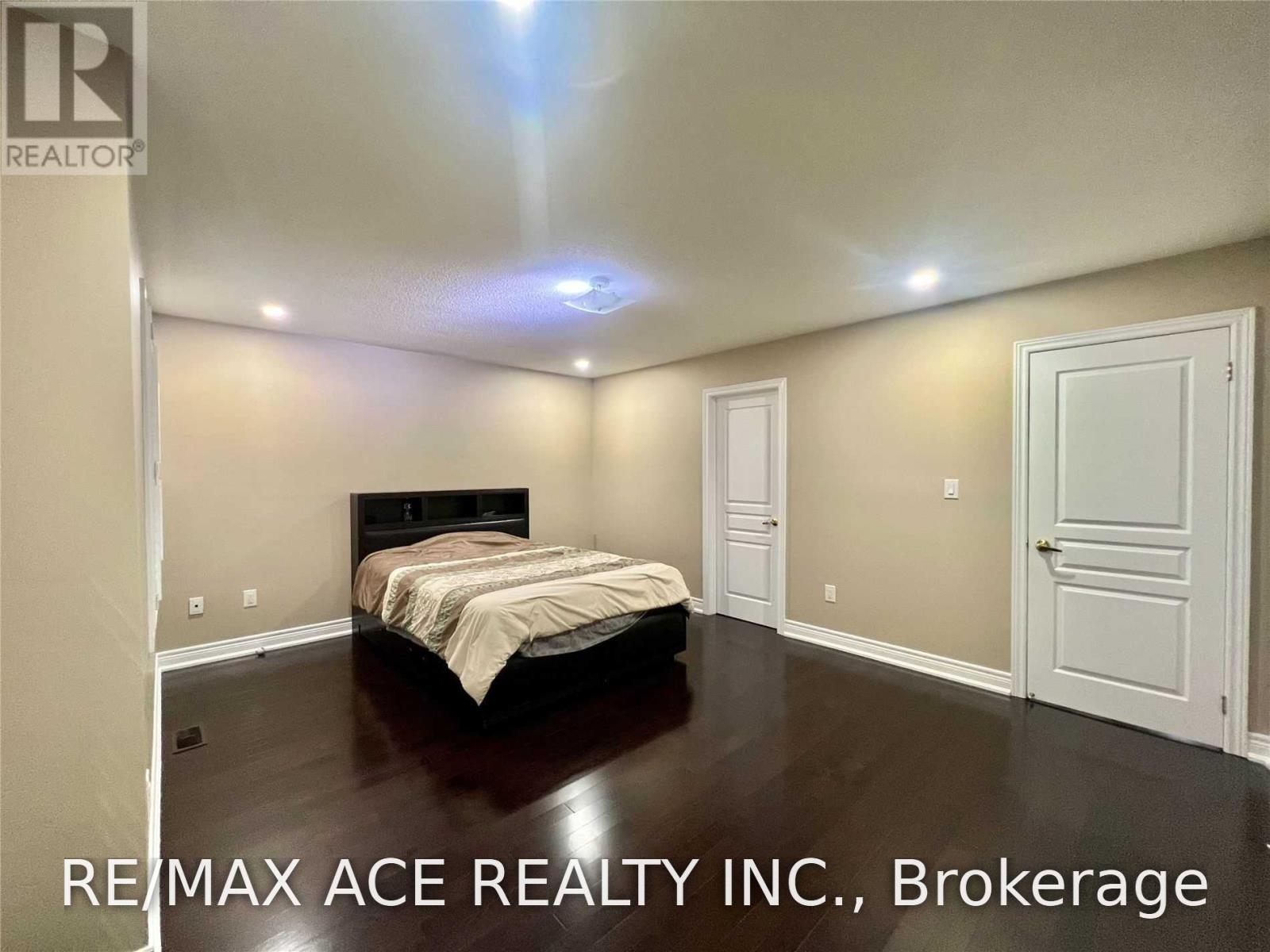 Upper - 73 Birch Tree Trail, Brampton, Ontario  L6P 3V5 - Photo 10 - W13704958